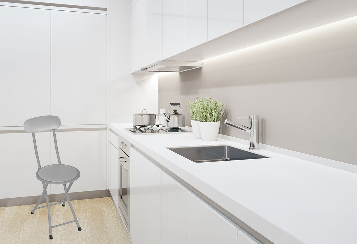 Το σκαμπό τοποθετημένο σε ένα σαλόνι